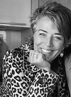 Angela Unterthiner
